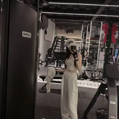 谢嘉英